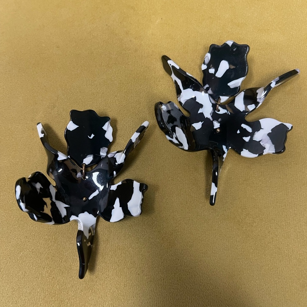 Black and White Floral Earrings
